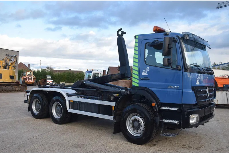 Mercedes-Benz Axor 2633 - Hook lift truck: picture 5 Mercedes-Benz Axor 2633 - Hook lift truck: picture 5