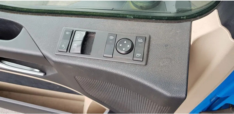 Tractor unit Mercedes-Benz Actros 1842 MLS: picture 6