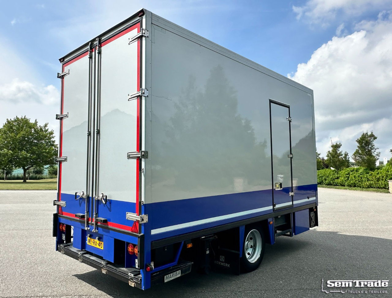 Floor Flma-10 Carrier Cooling 2X Side Door Tail Lift Disc Brakes Holland-Trailer - Refrigerator trailer: picture 5 Floor Flma-10 Carrier Cooling 2X Side Door Tail Lift Disc Brakes Holland-Trailer - Refrigerator trailer: picture 5