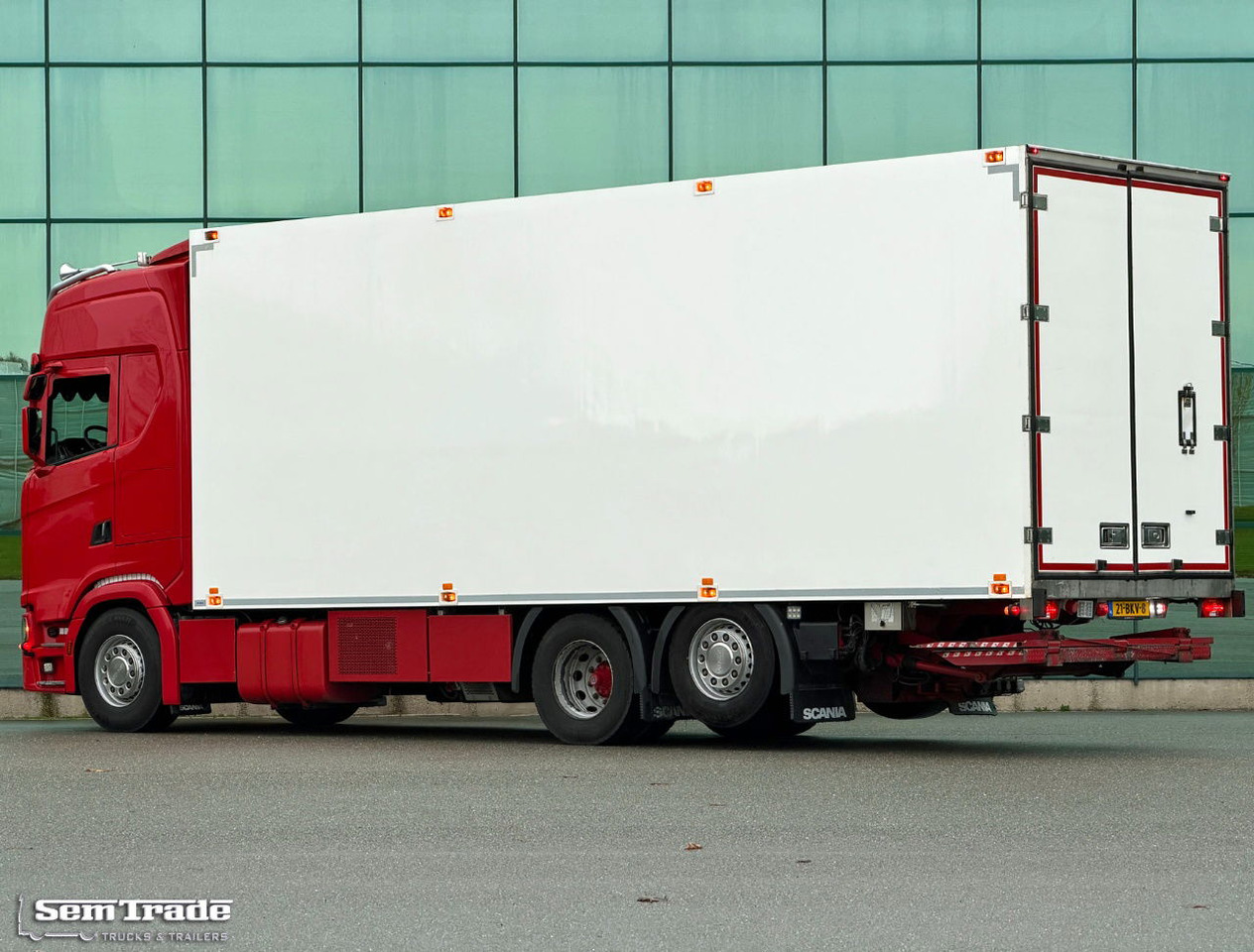 Scania S520 V8 NGS King Full AIR Retarder Luchtenberg BOX TRS Cooling Tail Lift Holland-Truck - Refrigerator truck: picture 3 Scania S520 V8 NGS King Full AIR Retarder Luchtenberg BOX TRS Cooling Tail Lift Holland-Truck - Refrigerator truck: picture 3