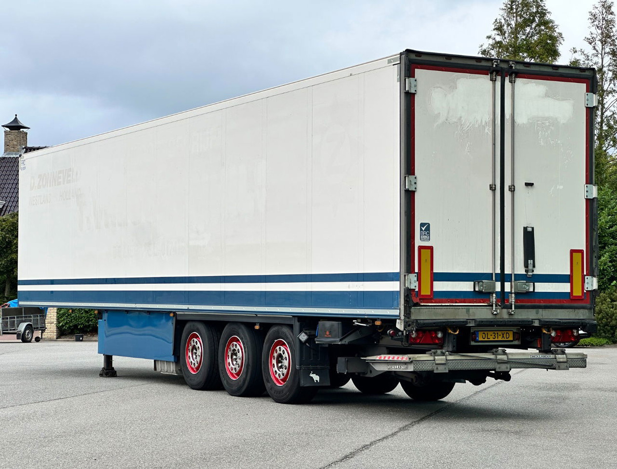 Schmitz Cargobull SCBS3B Carrier Vector 1550 Only 3367 Engine Hours Flowerwide 270 CM High Inside Lift Axle Tail Lift - Refrigerator semi-trailer: picture 3 Schmitz Cargobull SCBS3B Carrier Vector 1550 Only 3367 Engine Hours Flowerwide 270 CM High Inside Lift Axle Tail Lift - Refrigerator semi-trailer: picture 3