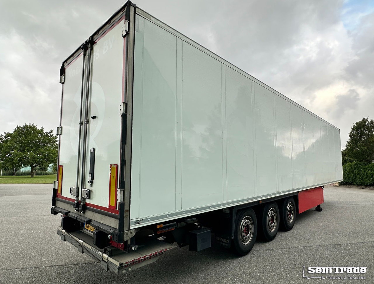 Schmitz Cargobull SCBS3B Schmitz Cooling Lift Axle Dhollandia Tail Lift NL-Trailer - Refrigerator semi-trailer: picture 4 Schmitz Cargobull SCBS3B Schmitz Cooling Lift Axle Dhollandia Tail Lift NL-Trailer - Refrigerator semi-trailer: picture 4