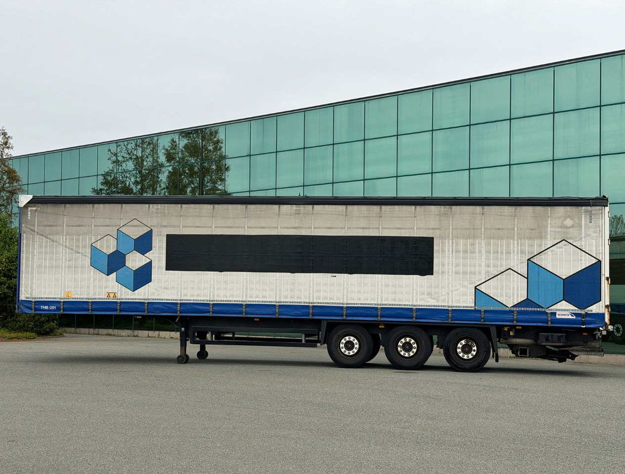 Schmitz Cargobull SCBS3T Disc Brakes Galvanised Chassis 2.000 KG Lift NL Trailer - Curtainsider semi-trailer: picture 2 Schmitz Cargobull SCBS3T Disc Brakes Galvanised Chassis 2.000 KG Lift NL Trailer - Curtainsider semi-trailer: picture 2