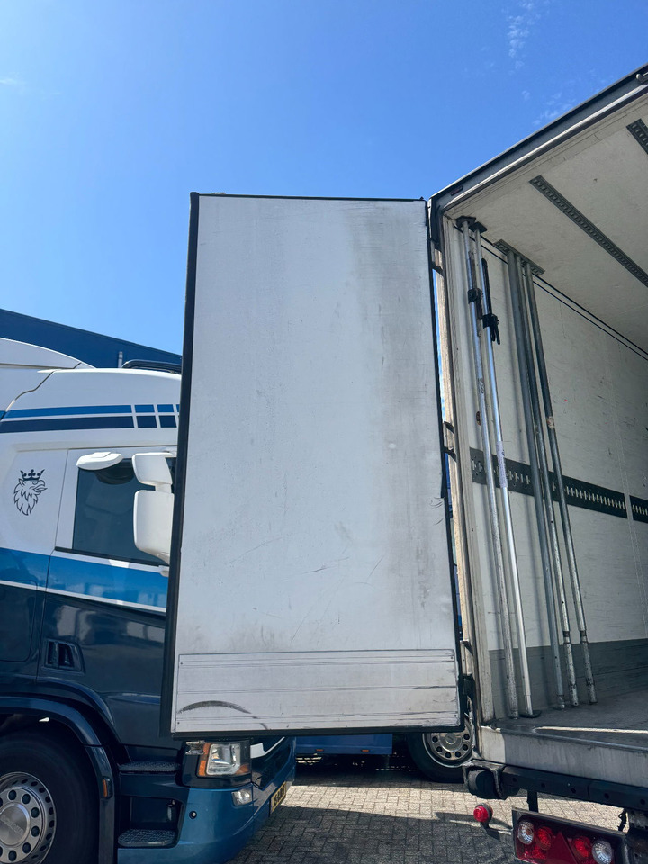 Refrigerator semi-trailer Schmitz Cargobull Thermo King SLX300 With Only 6.200 Hours 1340 x 250 x 270 CM Inside TOP Condition NL Trailer: picture 14