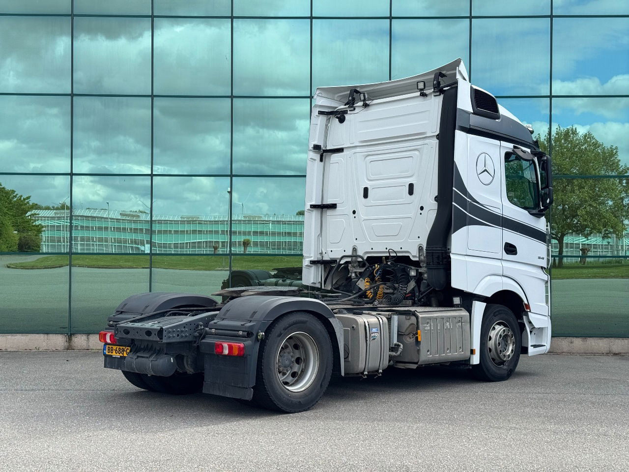 Mercedes-Benz Actros 1945 382.000 KM PTO + Hydraulics TOP Condition NL Truck - Tractor unit: picture 4 Mercedes-Benz Actros 1945 382.000 KM PTO + Hydraulics TOP Condition NL Truck - Tractor unit: picture 4