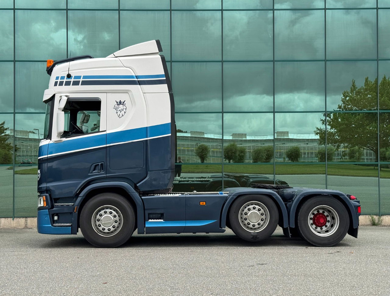 Scania R450 NGS 6X2 Retarder 2x Tanks TOP Condition NL Truck - Tractor unit: picture 2 Scania R450 NGS 6X2 Retarder 2x Tanks TOP Condition NL Truck - Tractor unit: picture 2