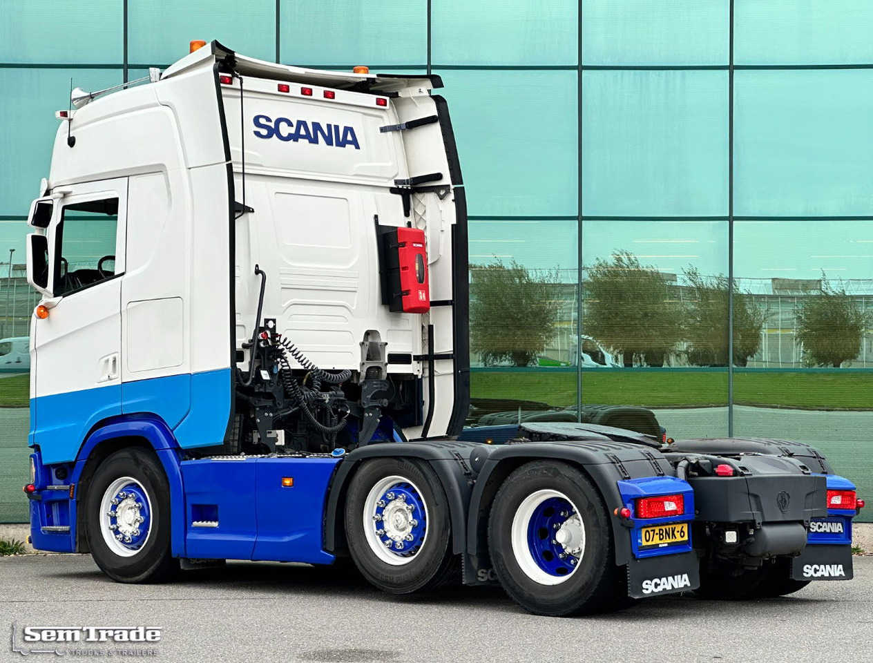 Scania S450 Full AIR Retarder 2X Tanks Only 659.000 KM Super Condition - Tractor unit: picture 3 Scania S450 Full AIR Retarder 2X Tanks Only 659.000 KM Super Condition - Tractor unit: picture 3