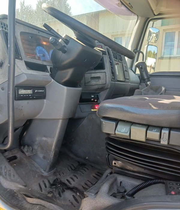 Ampliroll Renault 420 DXI 6X2 - Hook lift truck: picture 4 Ampliroll Renault 420 DXI 6X2 - Hook lift truck: picture 4