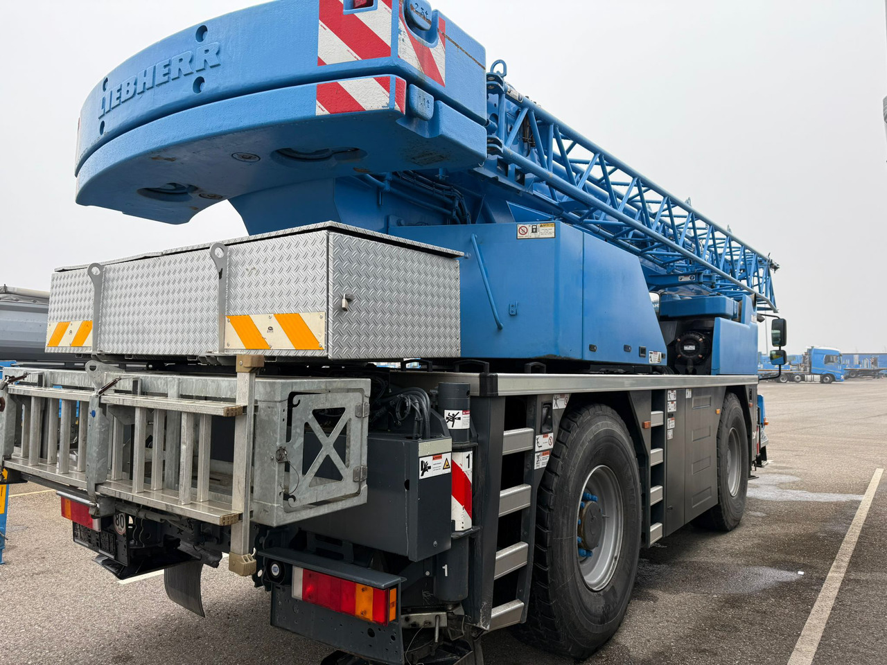 LIEBHERR LTM 1030-2.1 - Mobile crane: picture 3 LIEBHERR LTM 1030-2.1 - Mobile crane: picture 3