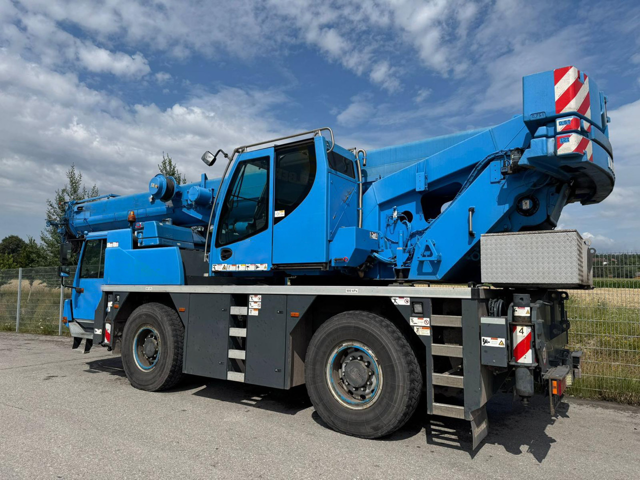 LIEBHERR LTM 1040-2.1 - Mobile crane: picture 5 LIEBHERR LTM 1040-2.1 - Mobile crane: picture 5