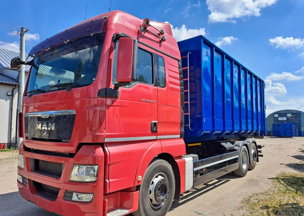 MAN TGX 26.440 Euro 5 Hakowiec - Hook lift truck: picture 1 MAN TGX 26.440 Euro 5 Hakowiec - Hook lift truck: picture 1