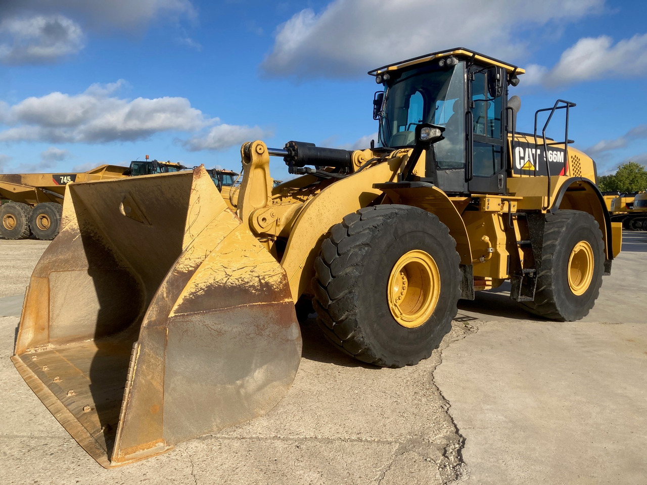 CATERPILLAR 966M - Wheel loader: picture 3 CATERPILLAR 966M - Wheel loader: picture 3