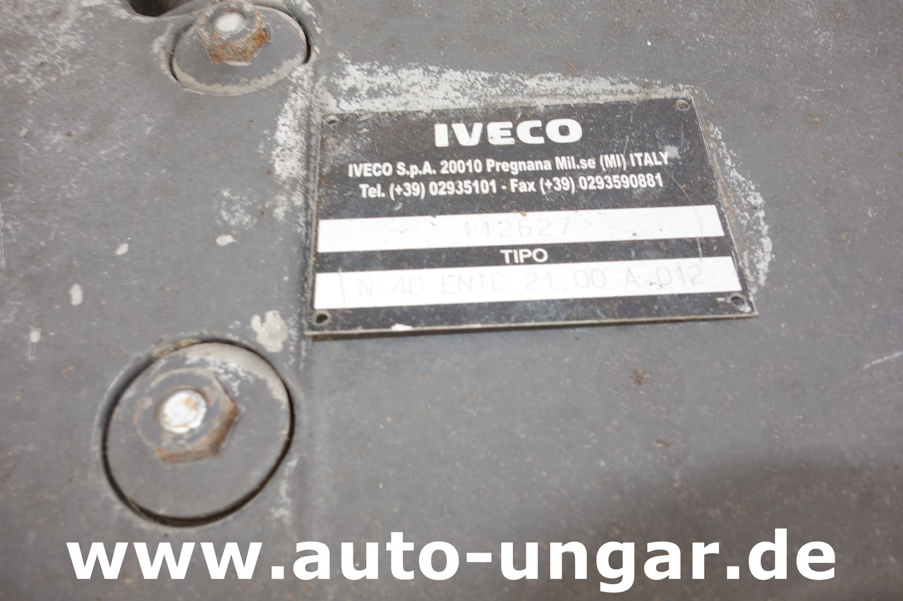 Road sweeper Aebi MFH 5000 Kehrmaschine Baujahr 2004 4-Rad Lenkung Wildkrautbesen: picture 9 Road sweeper Aebi MFH 5000 Kehrmaschine Baujahr 2004 4-Rad Lenkung Wildkrautbesen: picture 9