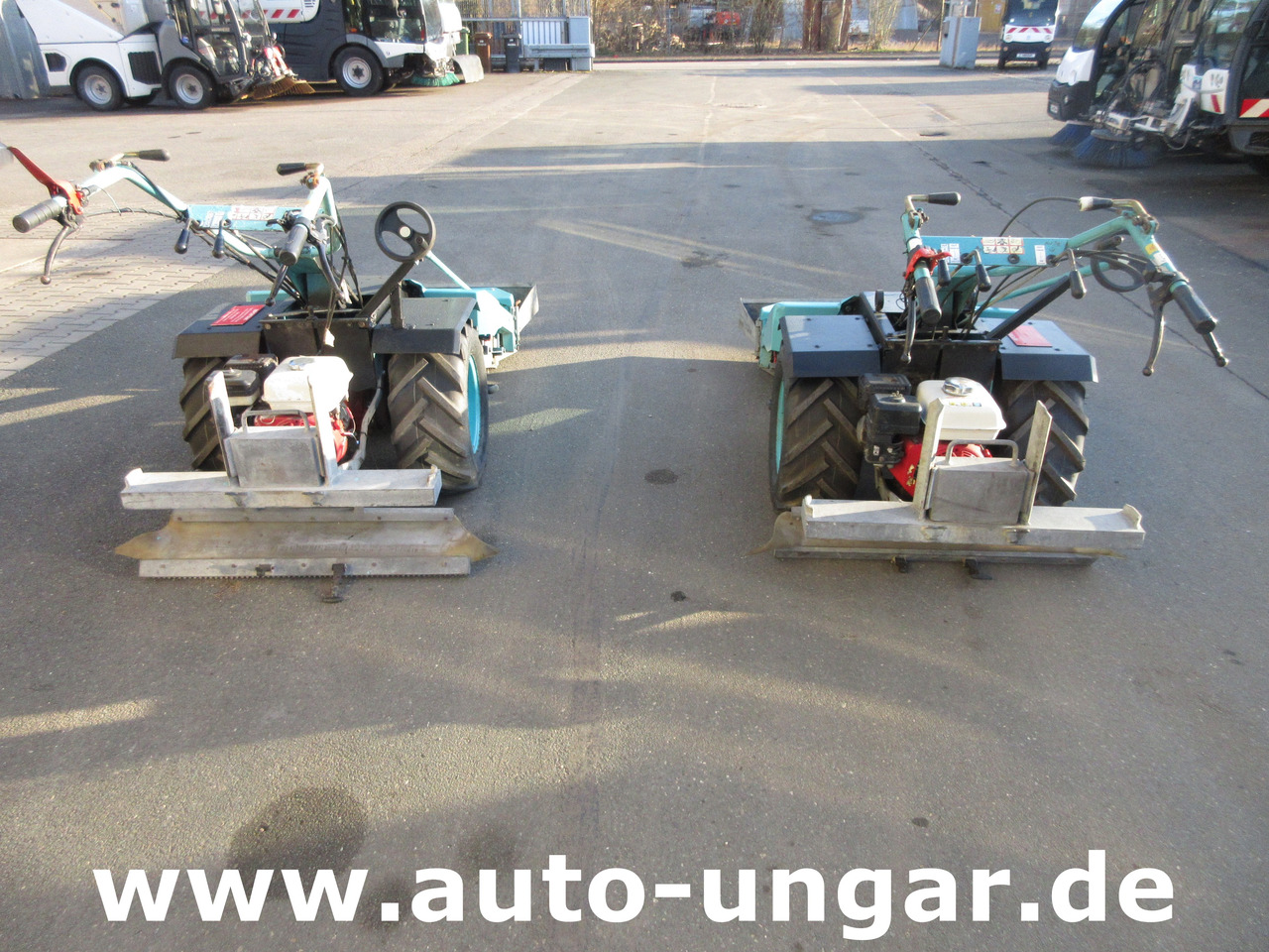 Beachtech Sweepy walk-behind Beachcleaner Strandreiniger Cribleuse de Plage - Utility/ Special vehicle: picture 2 Beachtech Sweepy walk-behind Beachcleaner Strandreiniger Cribleuse de Plage - Utility/ Special vehicle: picture 2