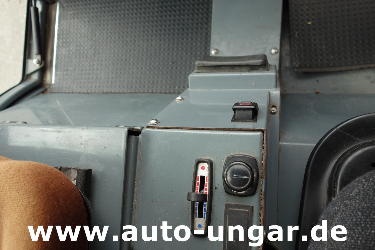 Utility/ Special vehicle Boschung S3 Wasserfass Kipper 4-Rad-Lenkung Multicar Kommunalfahrzeug Geräteträger: picture 17 Utility/ Special vehicle Boschung S3 Wasserfass Kipper 4-Rad-Lenkung Multicar Kommunalfahrzeug Geräteträger: picture 17