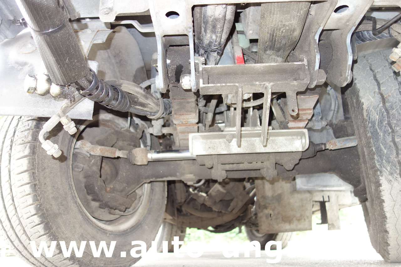 Utility/ Special vehicle Boschung S3 Wasserfass Kipper 4-Rad-Lenkung Multicar Kommunalfahrzeug Geräteträger: picture 12 Utility/ Special vehicle Boschung S3 Wasserfass Kipper 4-Rad-Lenkung Multicar Kommunalfahrzeug Geräteträger: picture 12