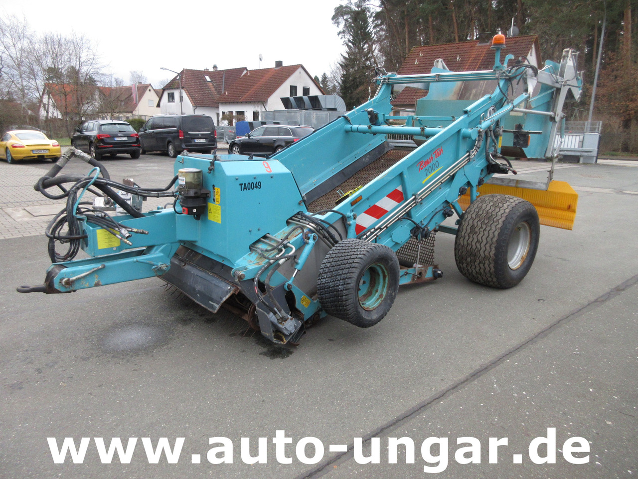 Kässbohrer BeachTech 2000 Strandreiniger Beachcleaner Nettoyeur Cribleuse de Plage - Utility/ Special vehicle: picture 3 Kässbohrer BeachTech 2000 Strandreiniger Beachcleaner Nettoyeur Cribleuse de Plage - Utility/ Special vehicle: picture 3