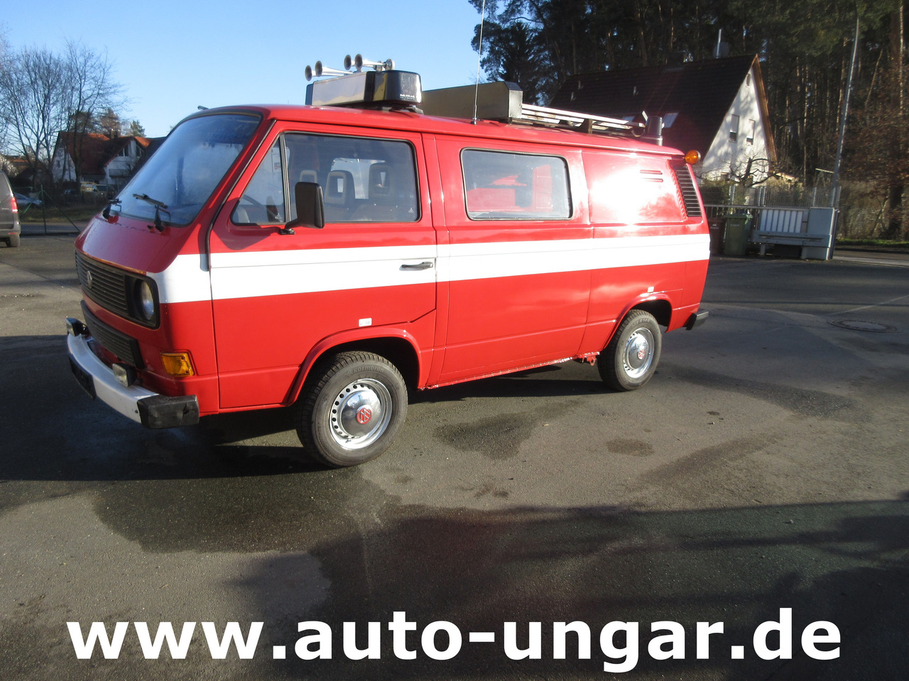 VOLKSWAGEN VW T3 Transporter Turbodiesel Feuerwehr ELF 1 aus 1985 - Fire truck: picture 1 VOLKSWAGEN VW T3 Transporter Turbodiesel Feuerwehr ELF 1 aus 1985 - Fire truck: picture 1