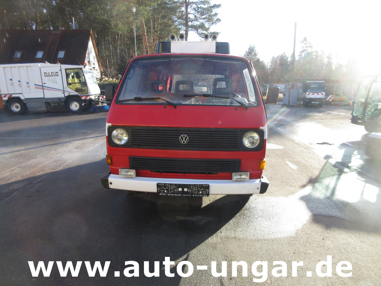 VOLKSWAGEN VW T3 Transporter Turbodiesel Feuerwehr ELF 1 aus 1985 - Fire truck: picture 2 VOLKSWAGEN VW T3 Transporter Turbodiesel Feuerwehr ELF 1 aus 1985 - Fire truck: picture 2