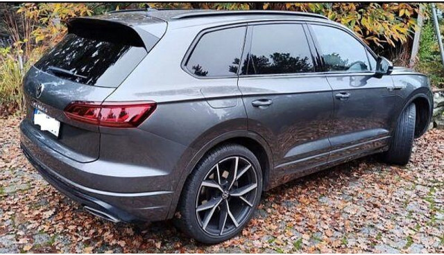 Volkswagen Touareg 3.0 TDi R-line 4-motion - SUV: picture 2 Volkswagen Touareg 3.0 TDi R-line 4-motion - SUV: picture 2