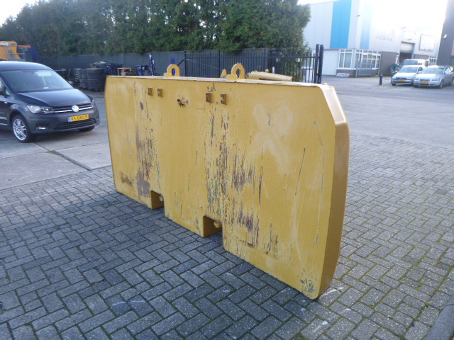 CATERPILLAR 336F - Counterweight for Excavator: picture 5 CATERPILLAR 336F - Counterweight for Excavator: picture 5
