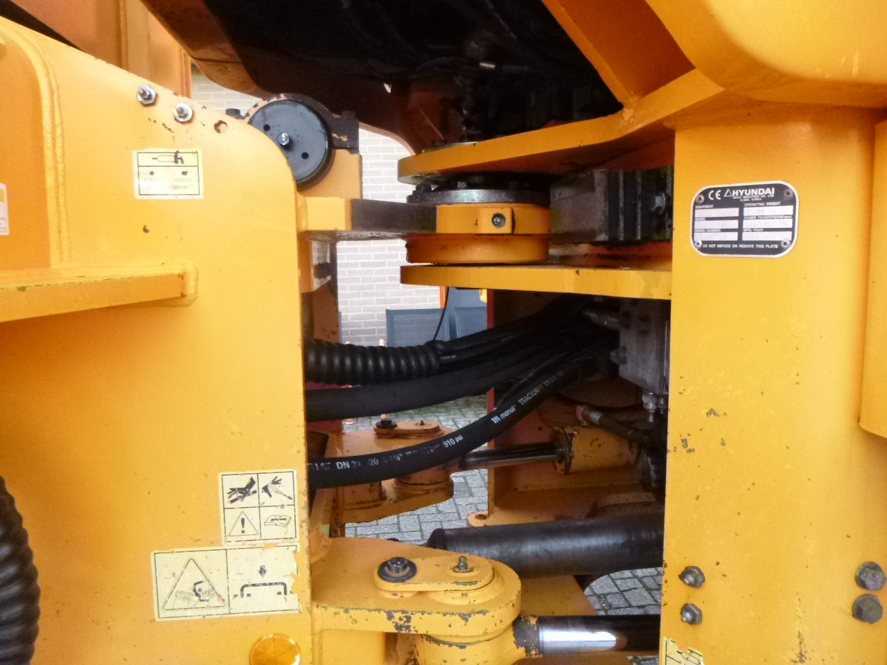 Wheel loader HYUNDAI HL770-7A: picture 17