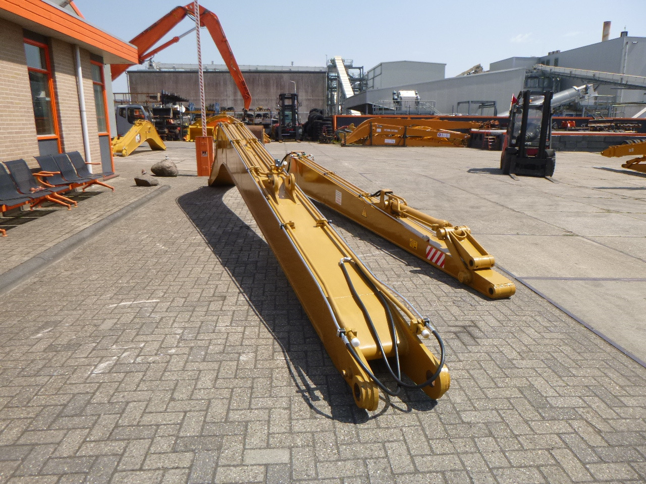 TL CAT 320DL/323DL Long reach - Boom for Crawler excavator: picture 4 TL CAT 320DL/323DL Long reach - Boom for Crawler excavator: picture 4