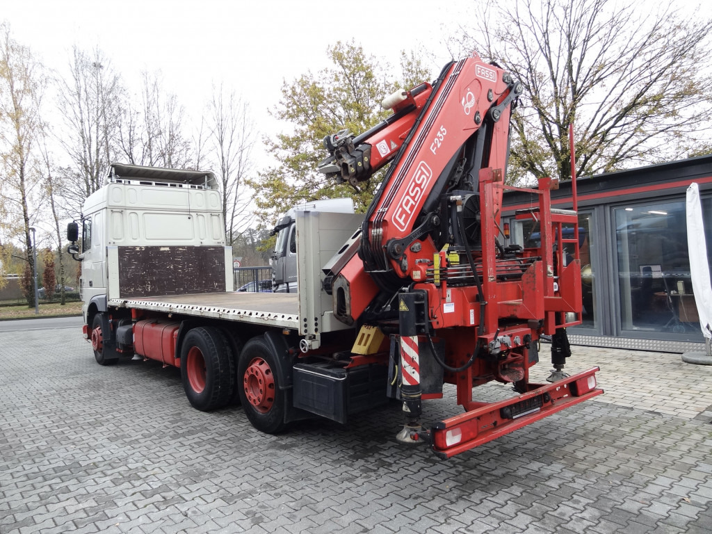 Dropside/ Flatbed truck, Crane truck Daf XF440 6X2 Fassi 235 mit Jib bis 24.50 Meter: picture 11