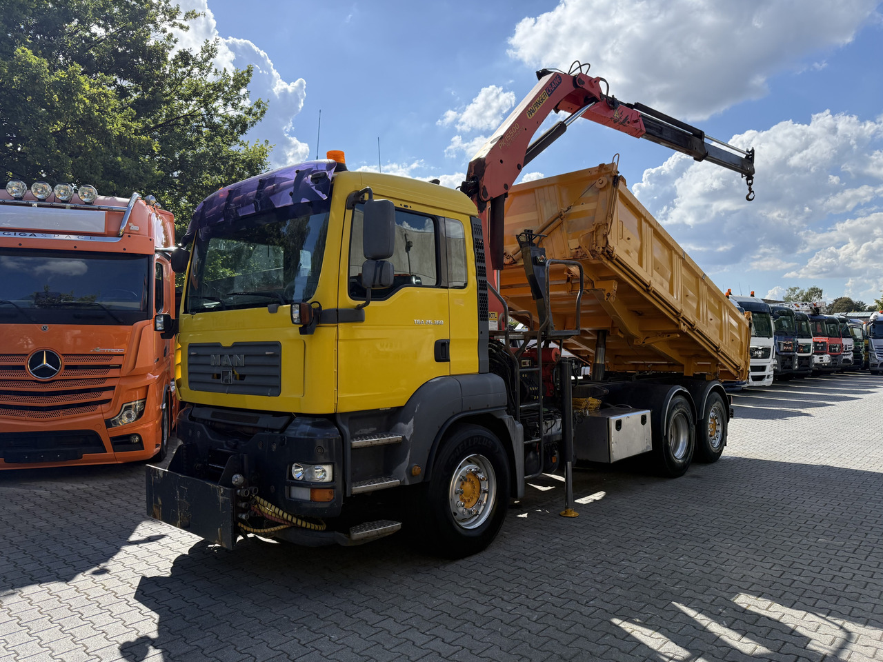 MAN TGA 26.360 6X2 Kipper Kran Palfinger 15500 - Tipper, Crane truck: picture 1 MAN TGA 26.360 6X2 Kipper Kran Palfinger 15500 - Tipper, Crane truck: picture 1