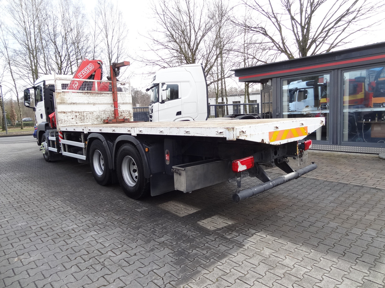 Dropside/ Flatbed truck, Crane truck MAN TGS 26.320 6X4 BB mit Kran Fassi F175: picture 13