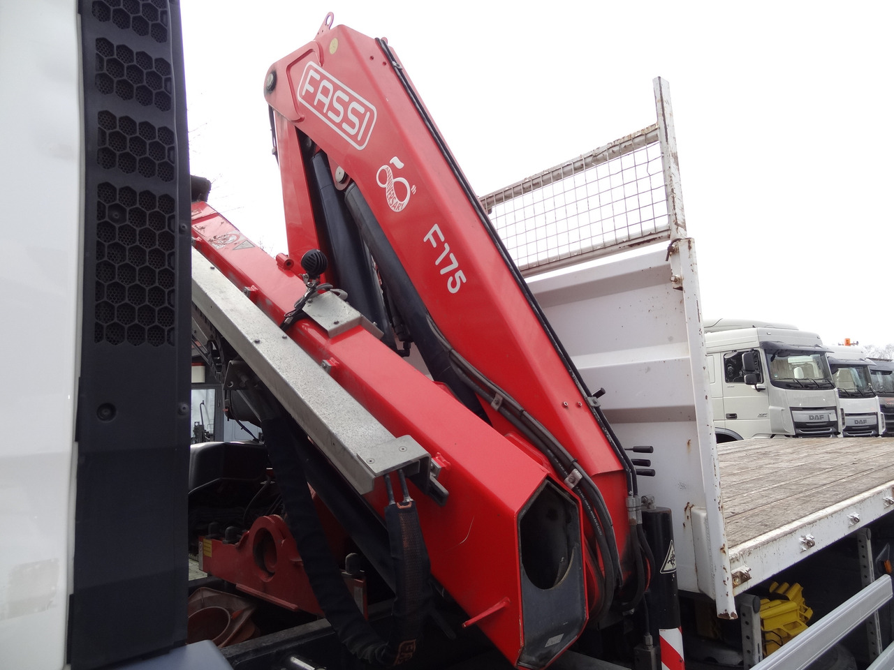 Dropside/ Flatbed truck, Crane truck MAN TGS 26.320 6X4 BB mit Kran Fassi F175: picture 15
