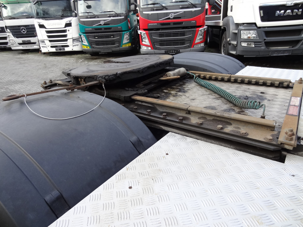 Mercedes-Benz Actros 1842LS Kran HMF 2020 bis 18 Meter - Crane truck, Tractor unit: picture 2 Mercedes-Benz Actros 1842LS Kran HMF 2020 bis 18 Meter - Crane truck, Tractor unit: picture 2