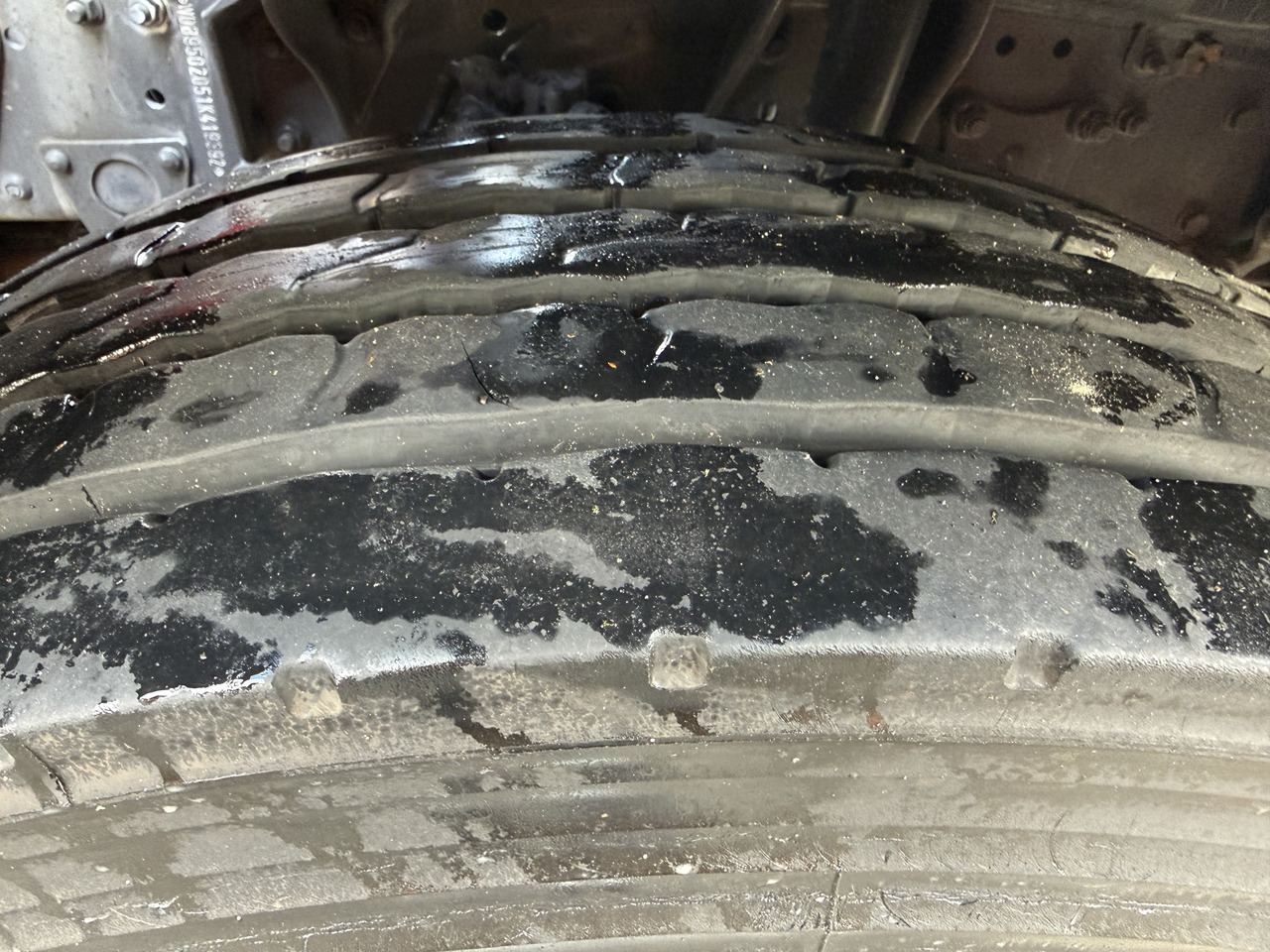 Mercedes-Benz Actros 2535 6X2 HMF 2420 bis 25 Meter - Dropside/ Flatbed truck, Crane truck: picture 4 Mercedes-Benz Actros 2535 6X2 HMF 2420 bis 25 Meter - Dropside/ Flatbed truck, Crane truck: picture 4