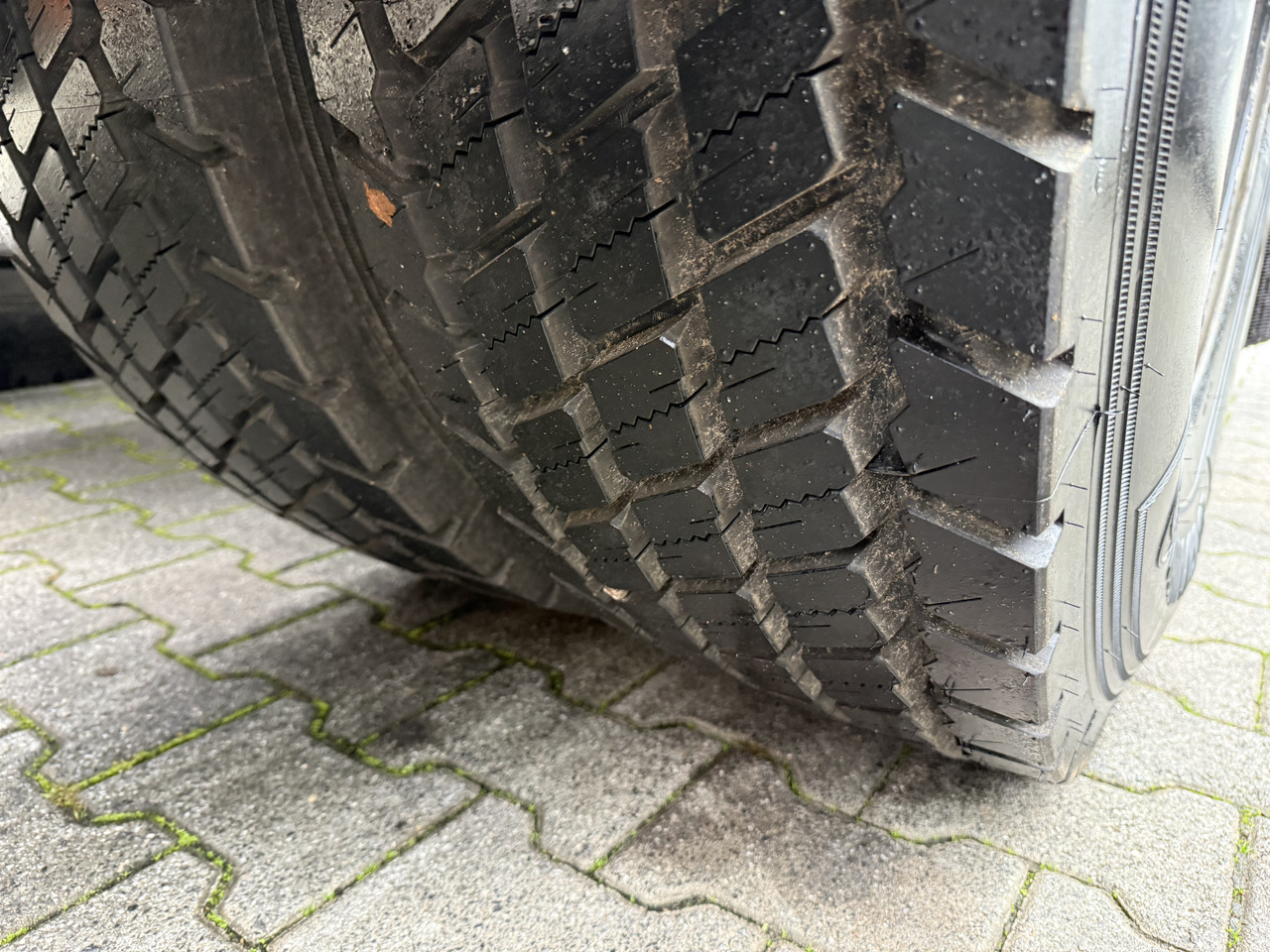 Scania P280 6X2*4 - Cab chassis truck: picture 2 Scania P280 6X2*4 - Cab chassis truck: picture 2