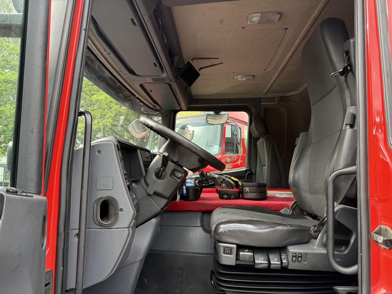 Scania P410 4X2 Palfinger PK 13001 - Dropside/ Flatbed truck, Crane truck: picture 4 Scania P410 4X2 Palfinger PK 13001 - Dropside/ Flatbed truck, Crane truck: picture 4