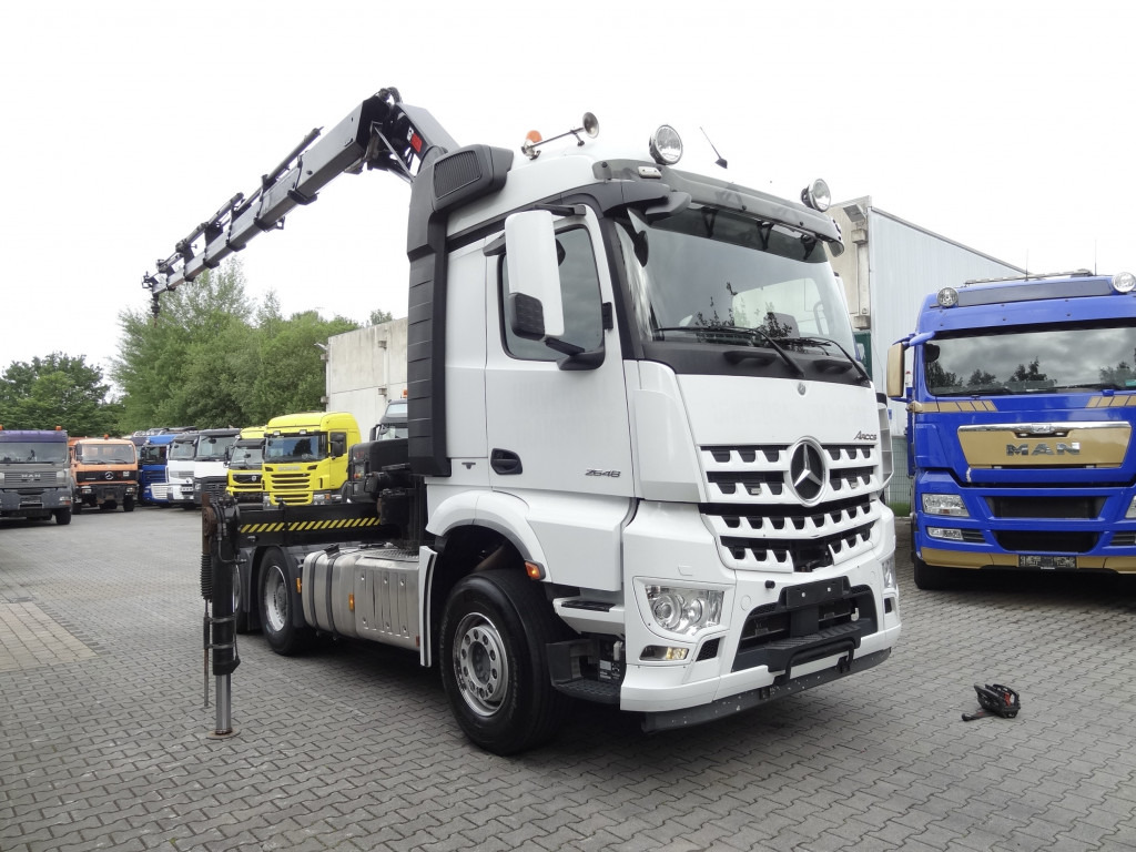 Tractor unit Mercedes-Benz Arocs 2648 LS 6X4 Kran Hiab X-HiPro 302: picture 8