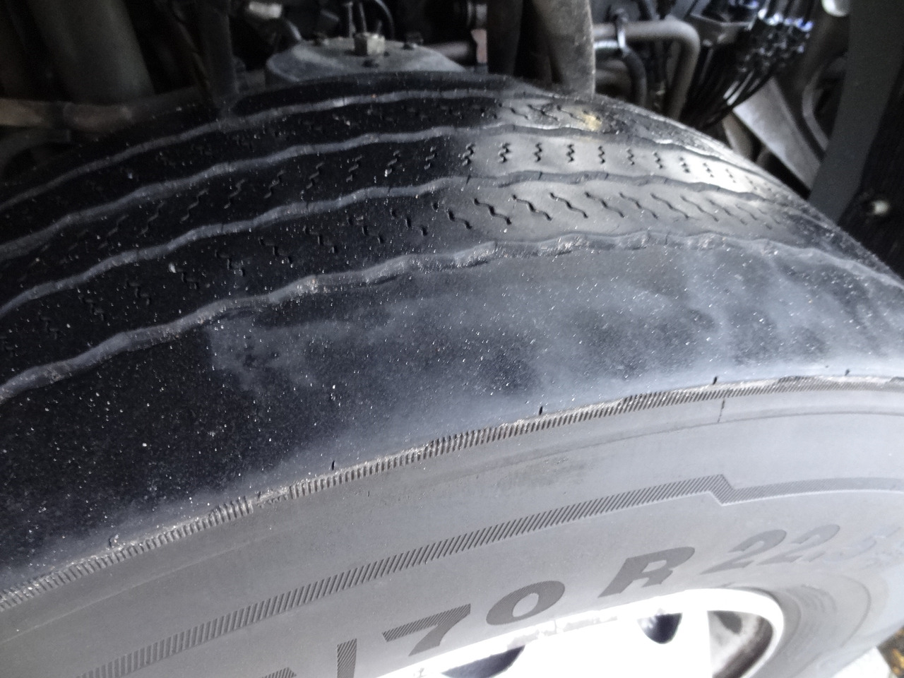 Leasing of Volvo FM420 4X4 X-Track Volvo FM420 4X4 X-Track: picture 14