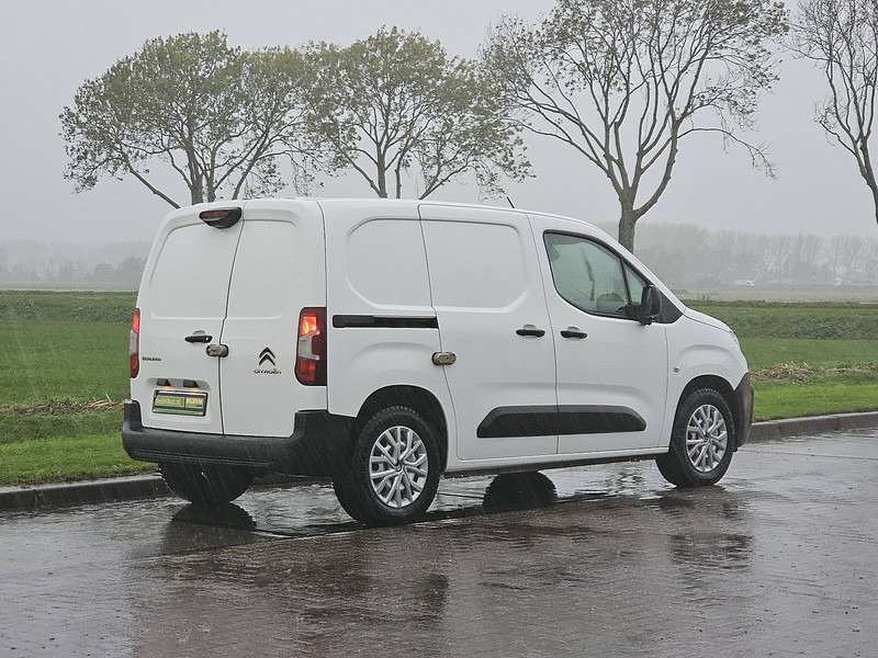 Citroën Berlingo 1.2 L1 Benzine Automaat! - Box van: picture 3 Citroën Berlingo 1.2 L1 Benzine Automaat! - Box van: picture 3