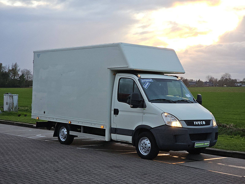 Iveco Daily 35 S 12 - Box van: picture 5 Iveco Daily 35 S 12 - Box van: picture 5