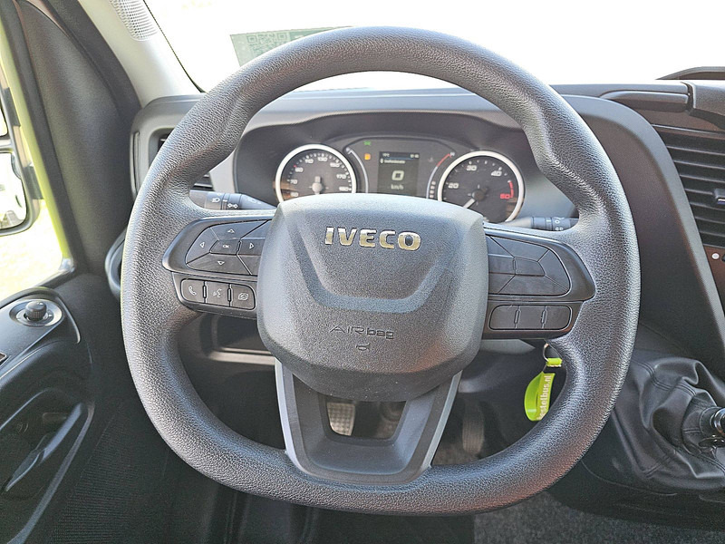 Box van Iveco Daily 35C16 Bakwagen Laadklep: picture 11