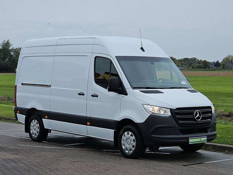 Mercedes-Benz Sprinter 317 L2H2 Navi RWD - Panel van: picture 5 Mercedes-Benz Sprinter 317 L2H2 Navi RWD - Panel van: picture 5