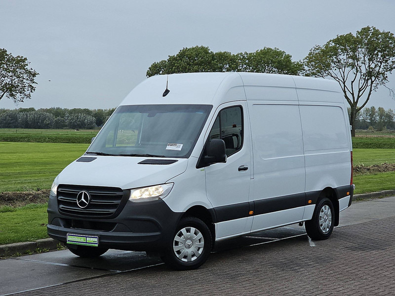 Mercedes-Benz Sprinter 317 L2H2 Navi RWD - Panel van: picture 2 Mercedes-Benz Sprinter 317 L2H2 Navi RWD - Panel van: picture 2