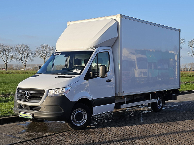 Mercedes-Benz Sprinter 317 - Box van: picture 2 Mercedes-Benz Sprinter 317 - Box van: picture 2