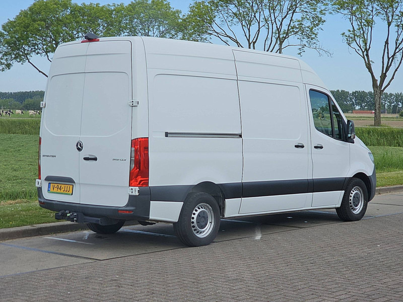 Mercedes-Benz Sprinter 319 3.0 V6 3.5T-Trekhaak - Panel van: picture 3 Mercedes-Benz Sprinter 319 3.0 V6 3.5T-Trekhaak - Panel van: picture 3