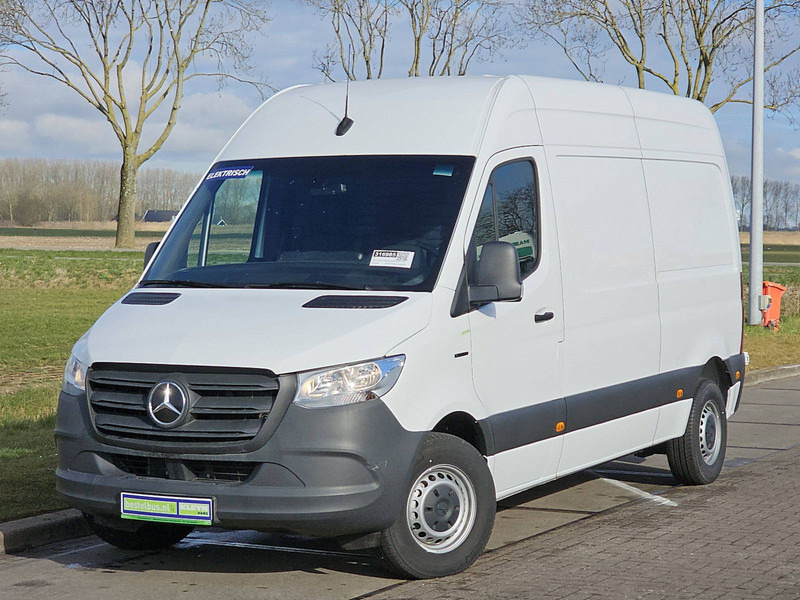 Mercedes-Benz eSprinter L2H2 41kWh DEMO! - Panel van, Electric van: picture 2 Mercedes-Benz eSprinter L2H2 41kWh DEMO! - Panel van, Electric van: picture 2
