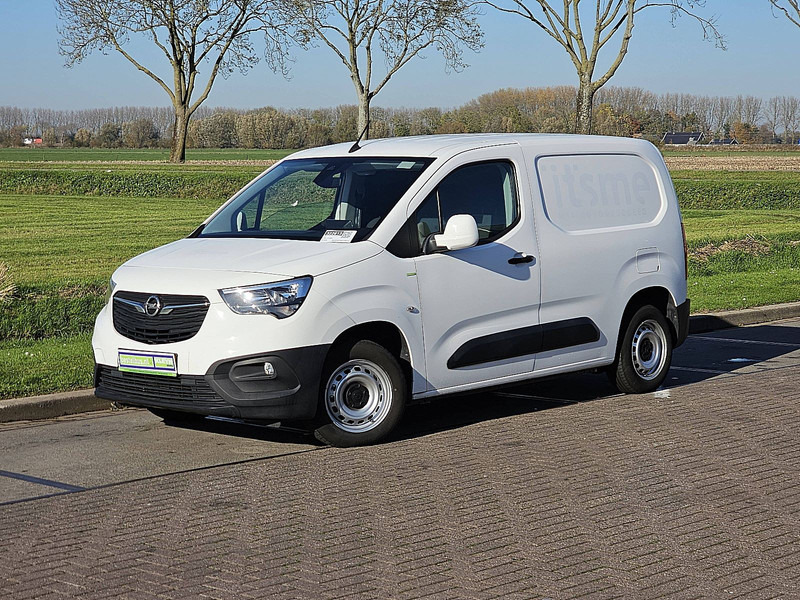 Opel Combo 1.6 D - Box van: picture 2 Opel Combo 1.6 D - Box van: picture 2
