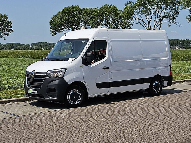 Renault Master 2.3 DCI 130 L2H2 - Panel van: picture 2 Renault Master 2.3 DCI 130 L2H2 - Panel van: picture 2