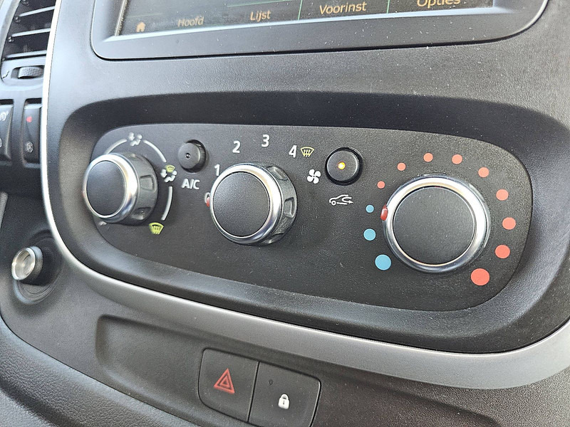 Small van Renault Trafic 2.0 DCI L1H1 Navi Trekhaak !: picture 10