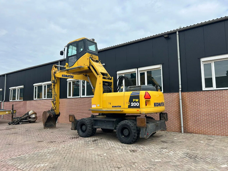 Wheel excavator Komatsu PW200: picture 6