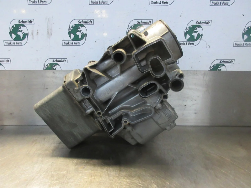 DAF XF450 2296261 OLIEMODULE EURO 6 - Oil cooler for Truck: picture 3 DAF XF450 2296261 OLIEMODULE EURO 6 - Oil cooler for Truck: picture 3